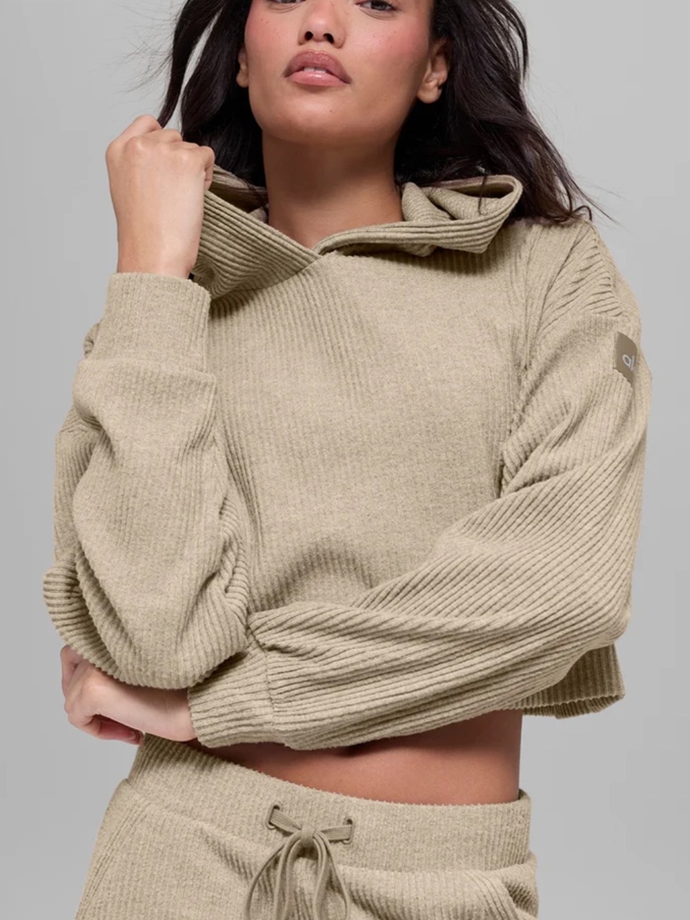 ALO Yoga Muse Hoodie in Gravel Heather Large
